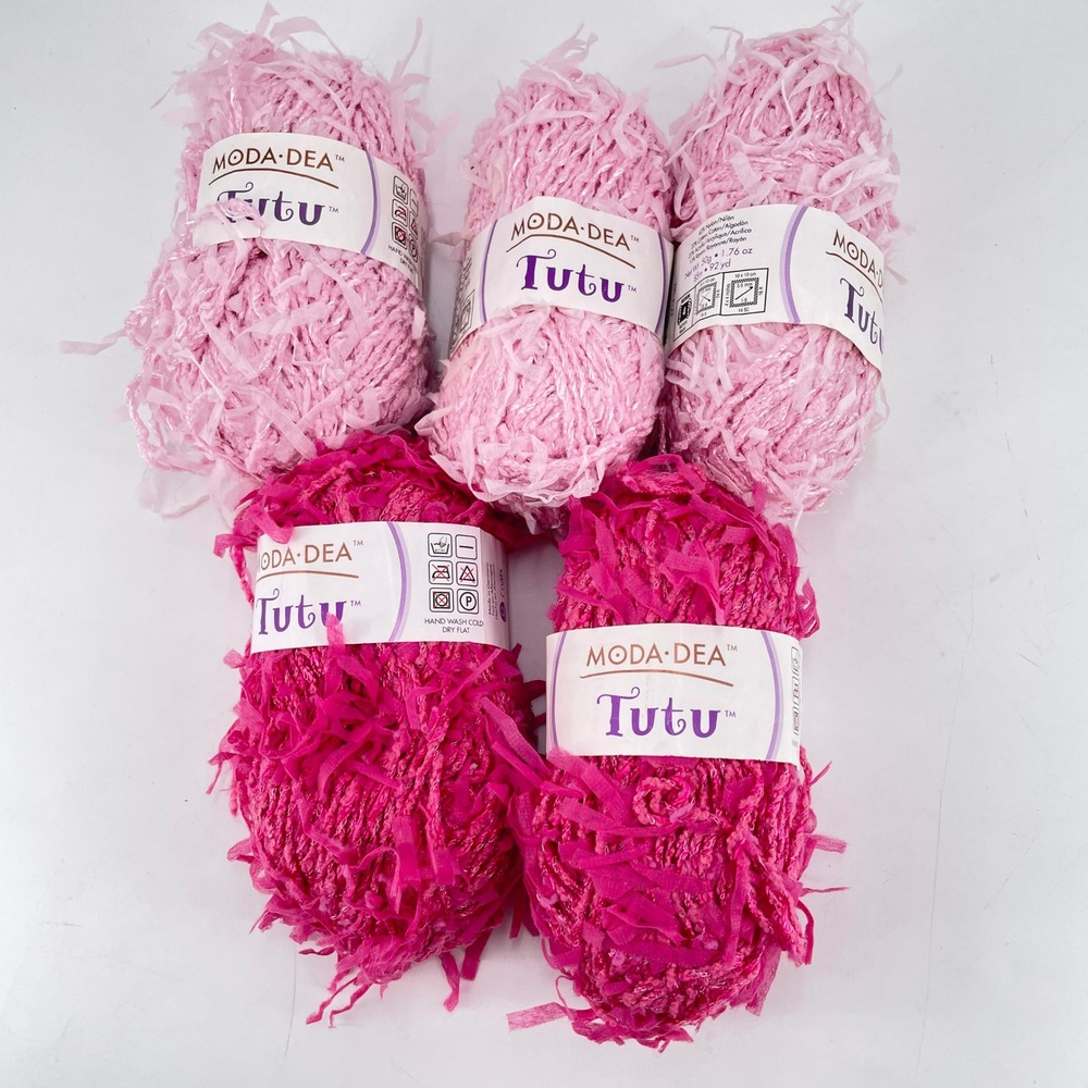 Moda Dea Tutu Yarn 5 Skeins Petal Pink Raspberry Medium Novelty Ribbon Fringe